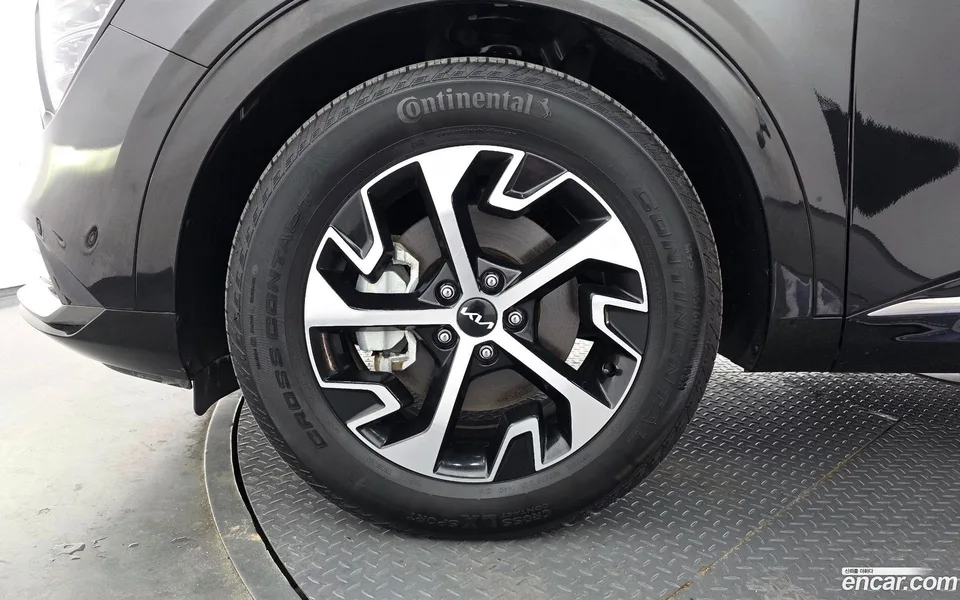 Kia Sportage Hybrid 2WD 2023 — миниатюра 2
