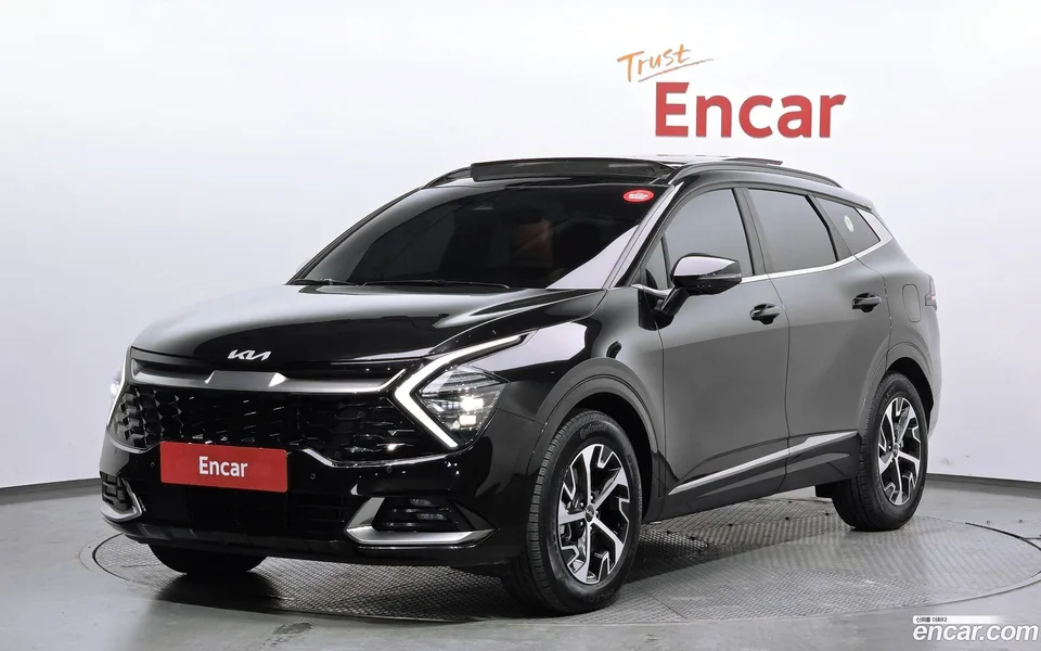 Kia Sportage Hybrid 2WD 2023 — фото 1, купить с доставкой в Москву