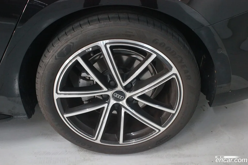 Audi A5 40 TFSI S Line 2025 — миниатюра 2