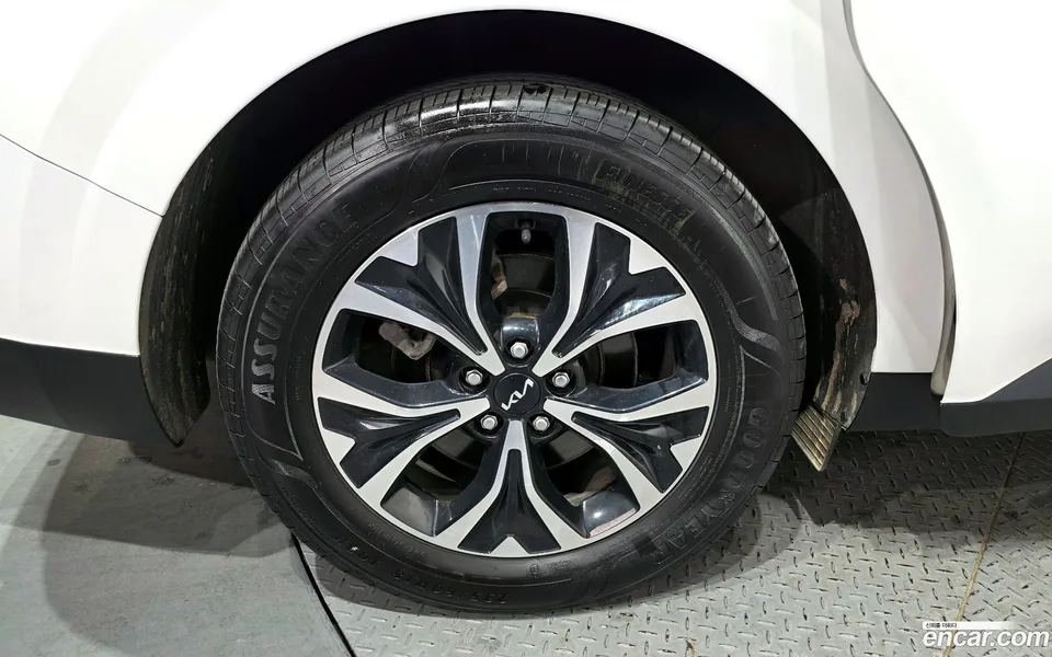 Kia Carnival 9 2022 — миниатюра 2