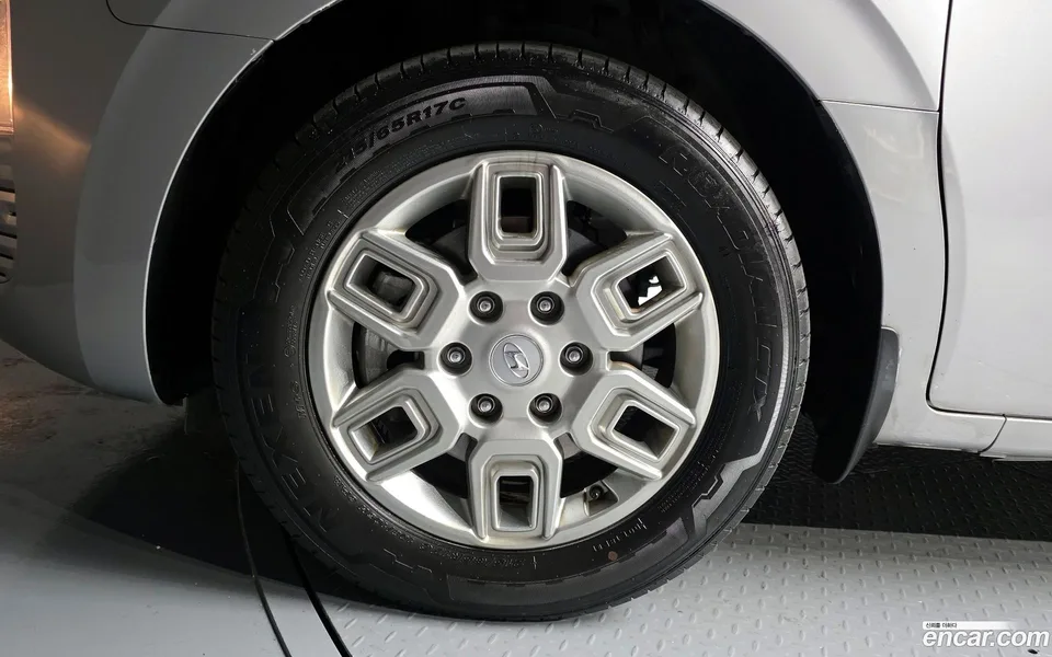 Hyundai Staria 9 2024 — миниатюра 5