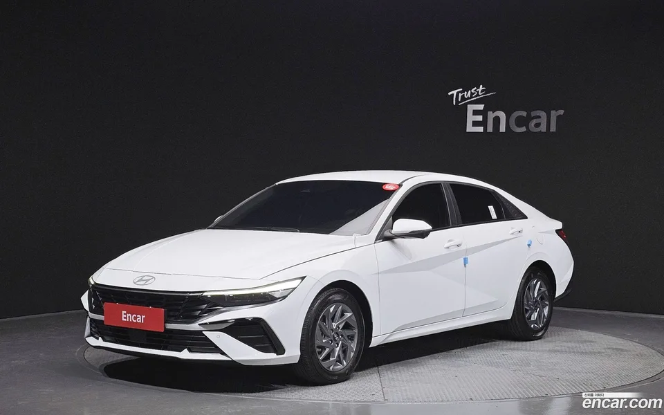 Hyundai Avante CN7 Hybrid 2025 — фото 1, купить с доставкой в Москву