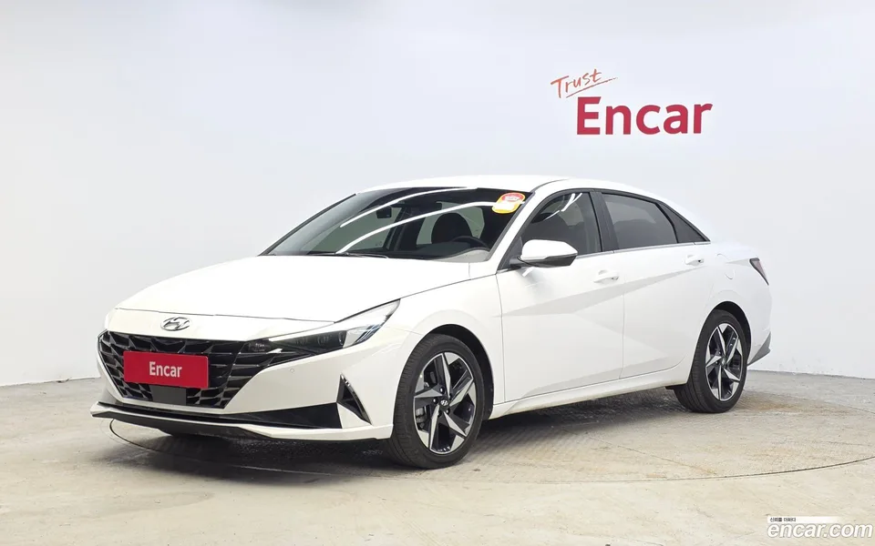 Hyundai Avante Hybrid 2023 — фото 1, купить с доставкой в Москву