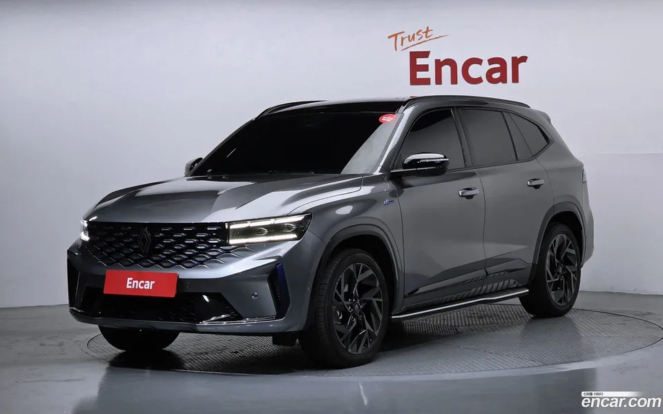 Renault Samsung Grand Koleos 1.5 E-TECH 2WD 2025 — фото 1, купить с доставкой в Москву
