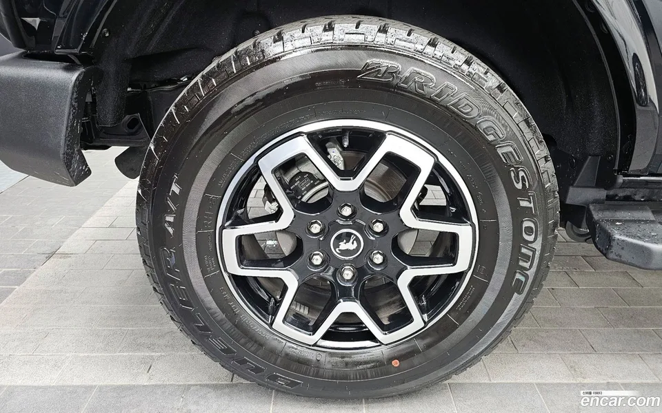Ford Bronco 2.3 2024 — миниатюра 2