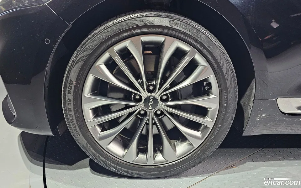 Kia K9 3.8 GDI AWD 2022 — миниатюра 2