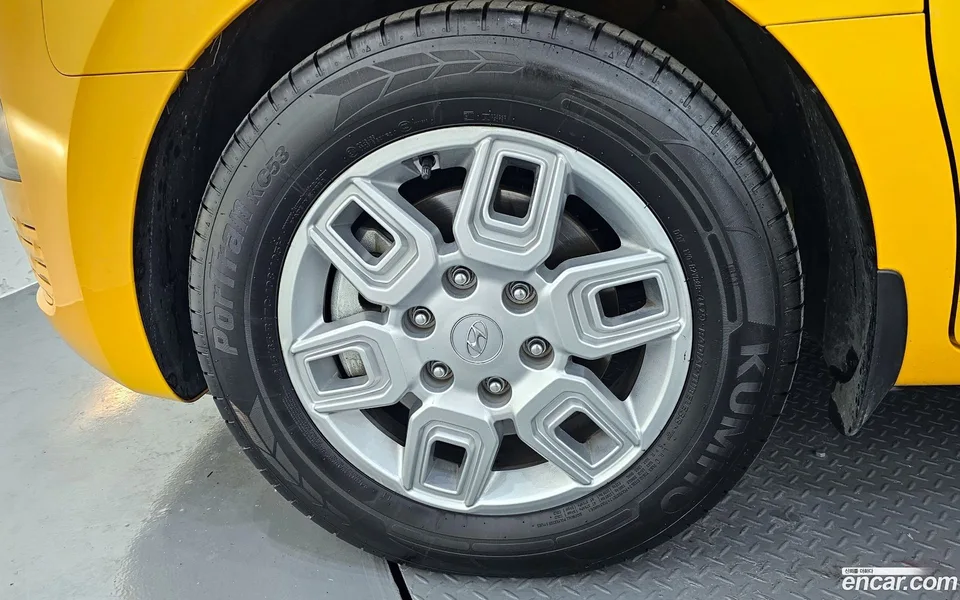 Hyundai Staria L3.5 2022 — миниатюра 2