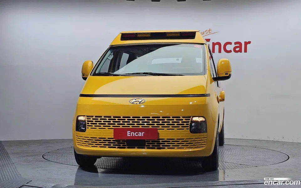 Hyundai Staria L3.5 2022 — миниатюра 3