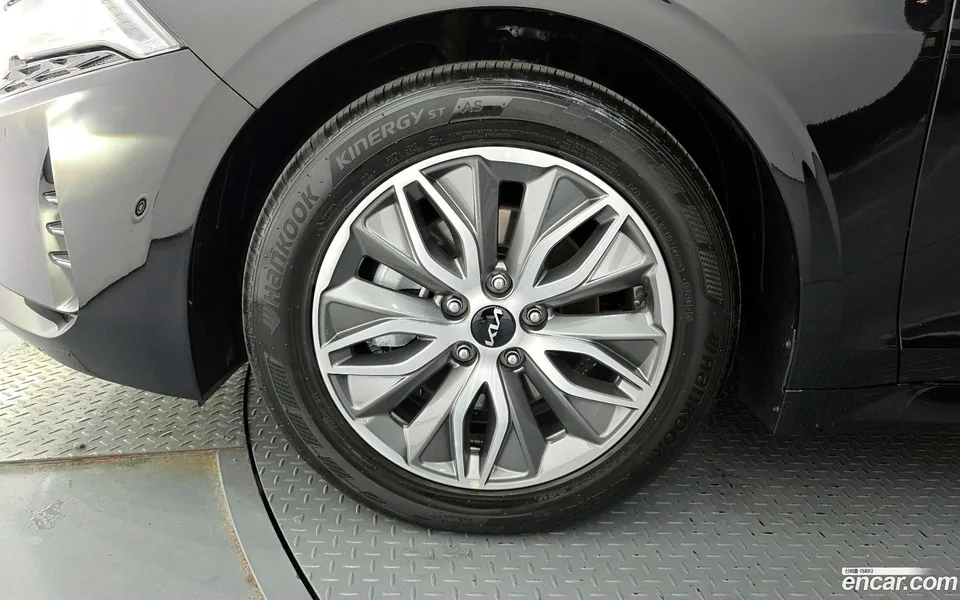 Kia K5 Hybrid 2023 — миниатюра 2
