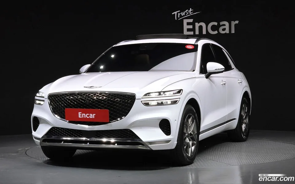 Genesis GV70 2.5T 2WD 2022 — фото 1, купить с доставкой в Москву