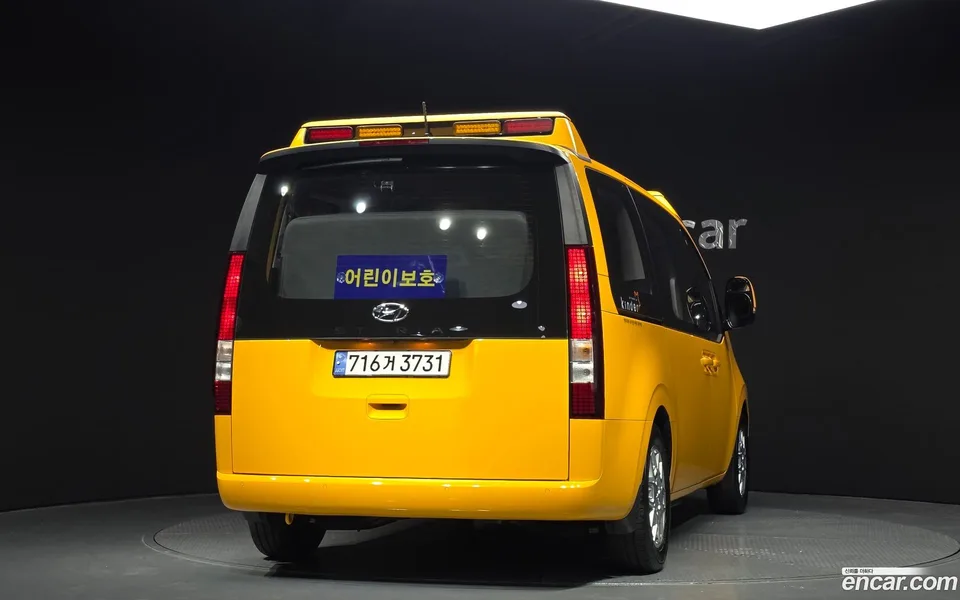 Hyundai Staria L3.5 2024 — миниатюра 4