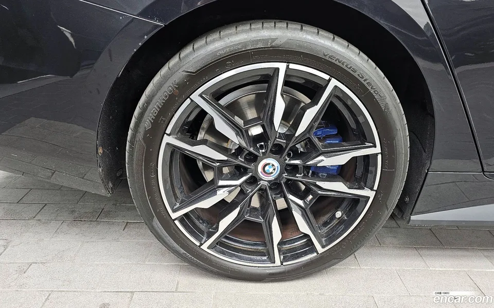 BMW i4 M50 2022 — миниатюра 2