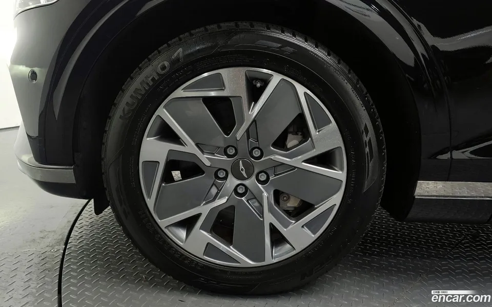 Genesis Electrified GV70 e-AWD 2022 — миниатюра 2