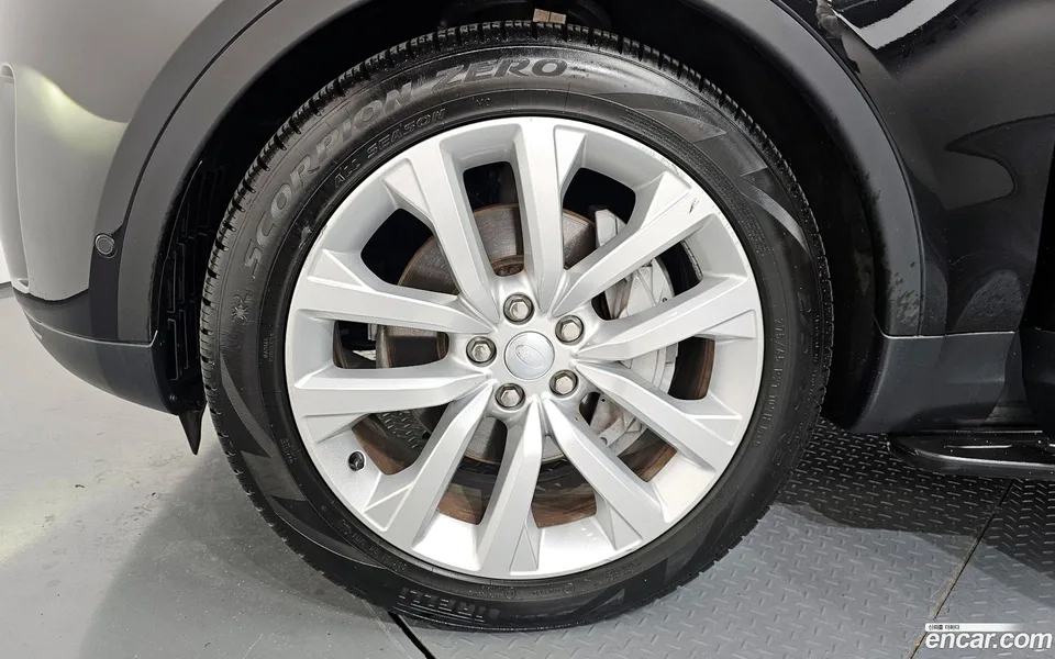 Land Rover Discovery D250 SE 2022 — миниатюра 5