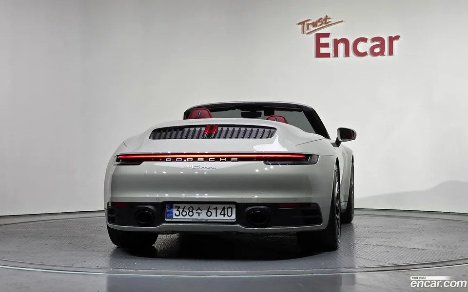 Porsche 911 (992) 2024 — миниатюра 4