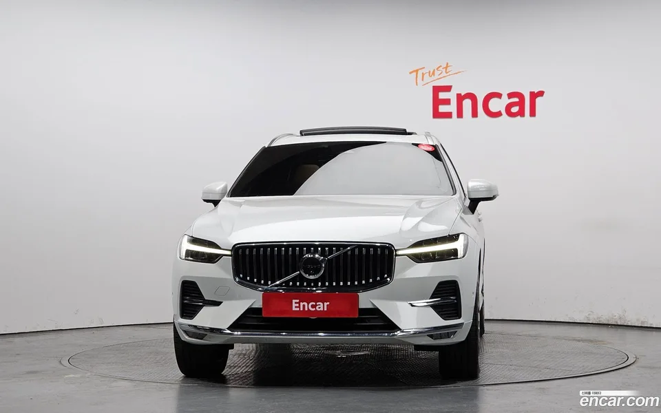 Volvo XC60 B6 2022 — миниатюра 3