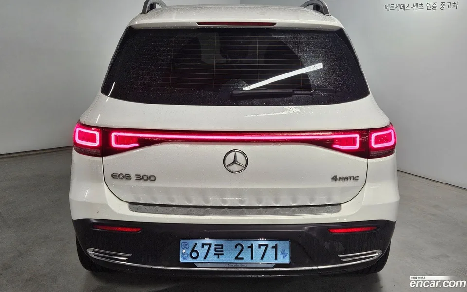 Mercedes-Benz EQB EQB300 4MATIC 2023 — миниатюра 4
