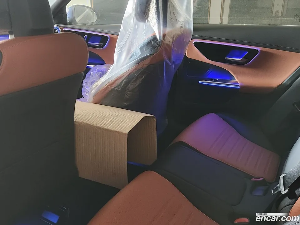 Mercedes-Benz C-Class C200 AMG Line 2025 — миниатюра 2
