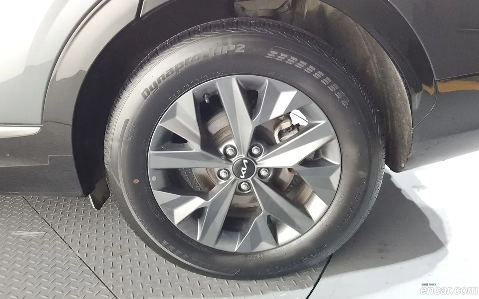 Kia Sportage 1.6 2WD 2023 — миниатюра 2