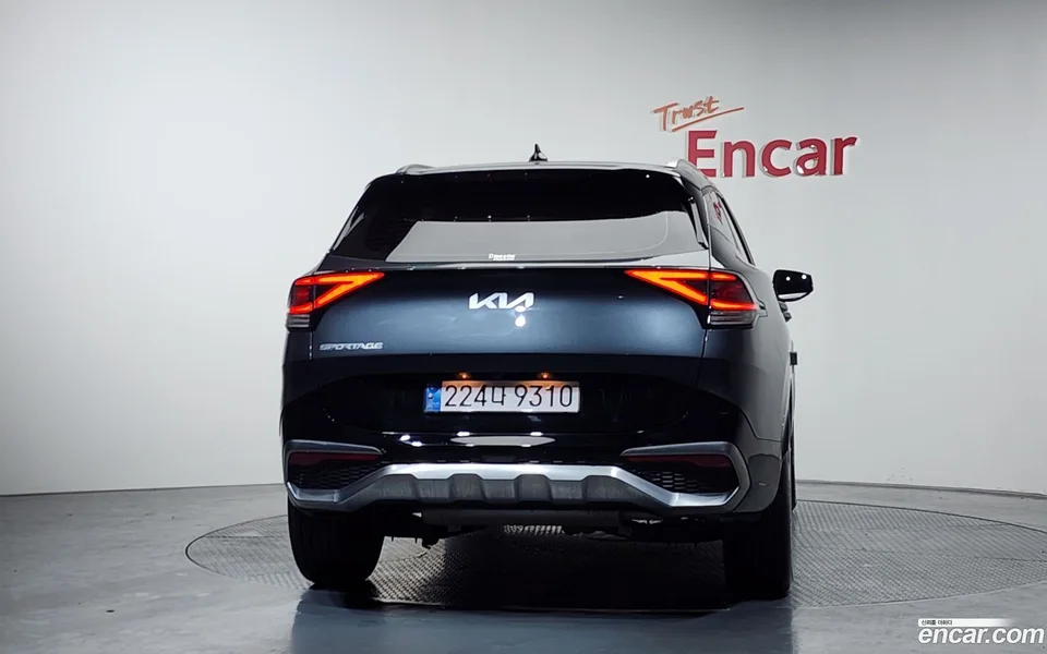 Kia Sportage 1.6 2WD 2023 — миниатюра 4