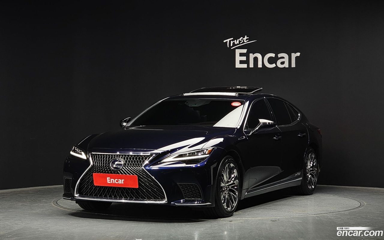 Lexus LS 500h 2022