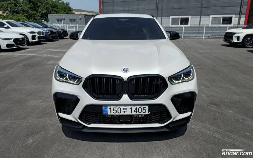 BMW X6 M 4.4 2023 — фото 1, купить с доставкой в Москву