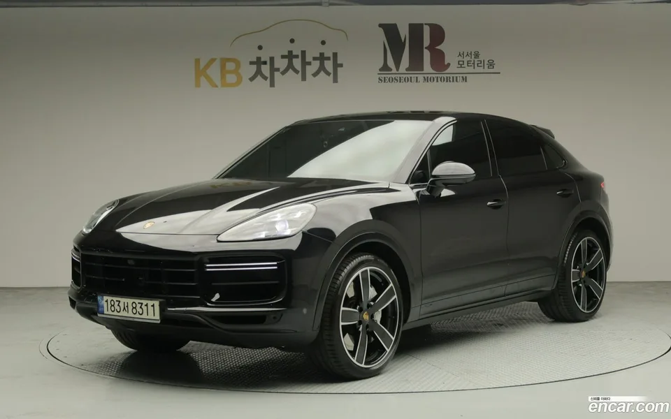 Porsche Cayenne 4.0 2022 — фото 1, купить с доставкой в Москву