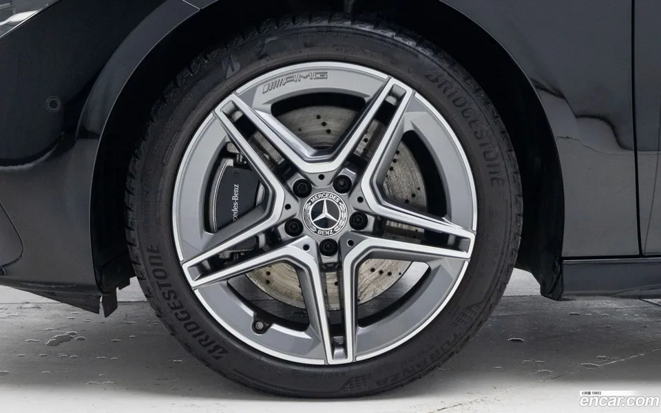 Mercedes-Benz CLA-Class CLA250 4MATIC 2025 — миниатюра 5