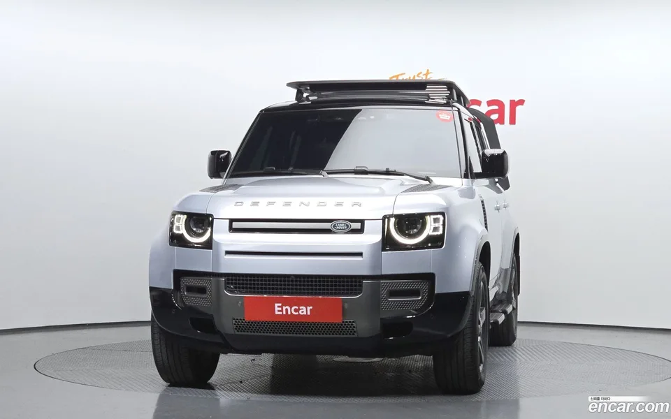 Land Rover Defender 110 P300 X- SE 2024 — миниатюра 3