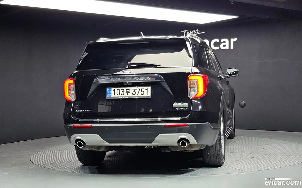 Ford Explorer 2.3 4WD 2022 — миниатюра 4
