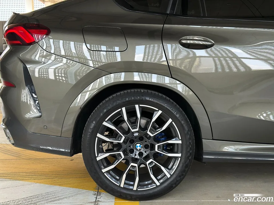 BMW X6 xDrive40i M 2025 — миниатюра 5