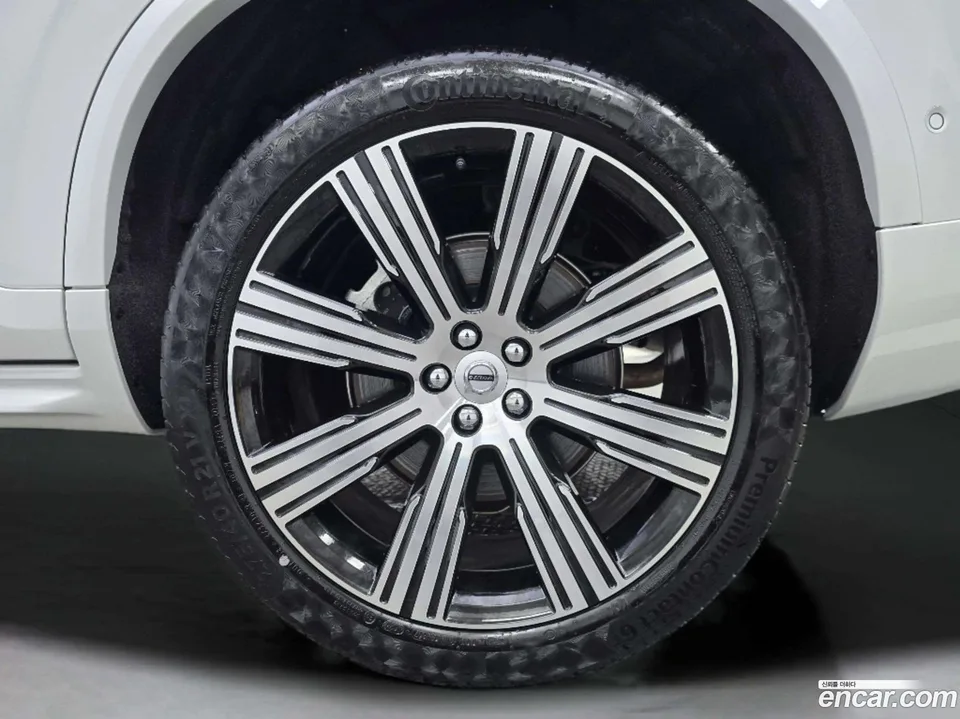 Volvo XC90 B6 2025 — миниатюра 5