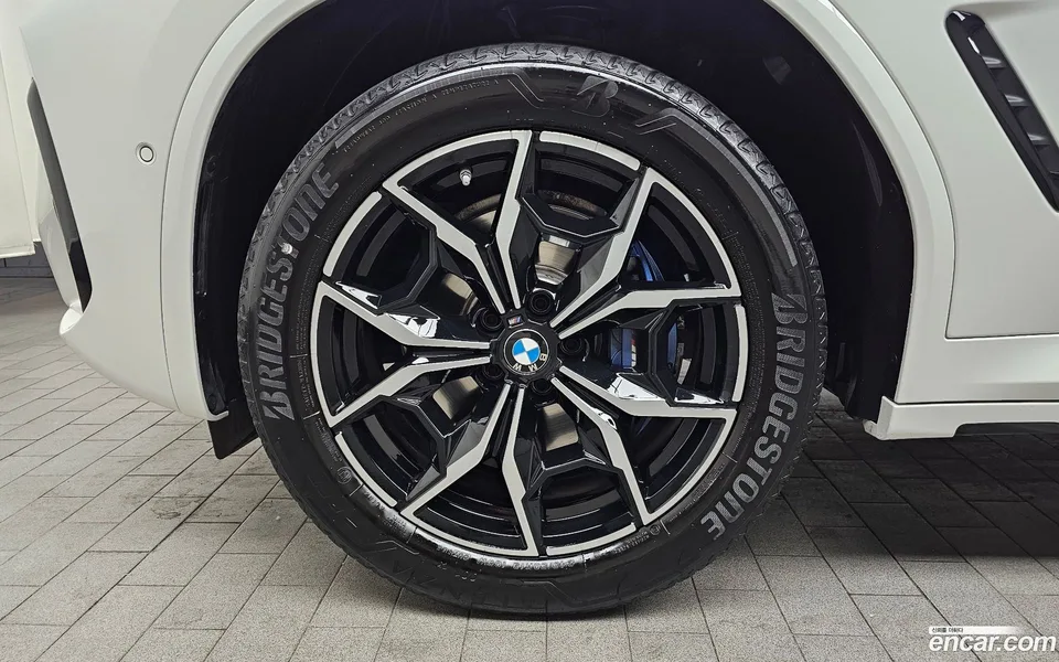 BMW X4 xDrive20i M 2024 — миниатюра 2