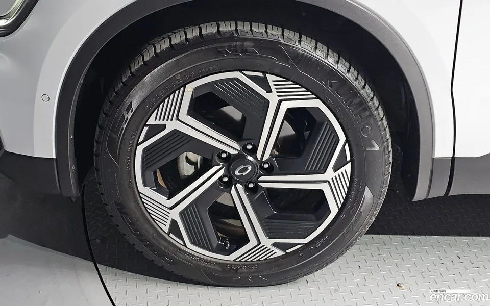 Renault Samsung QM6 2.0 LPe RE 2WD 2024 — миниатюра 2