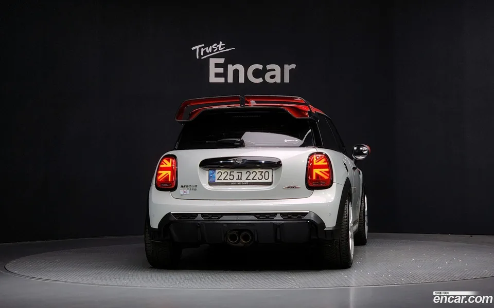 MINI Cooper S JCW 2023 — миниатюра 4