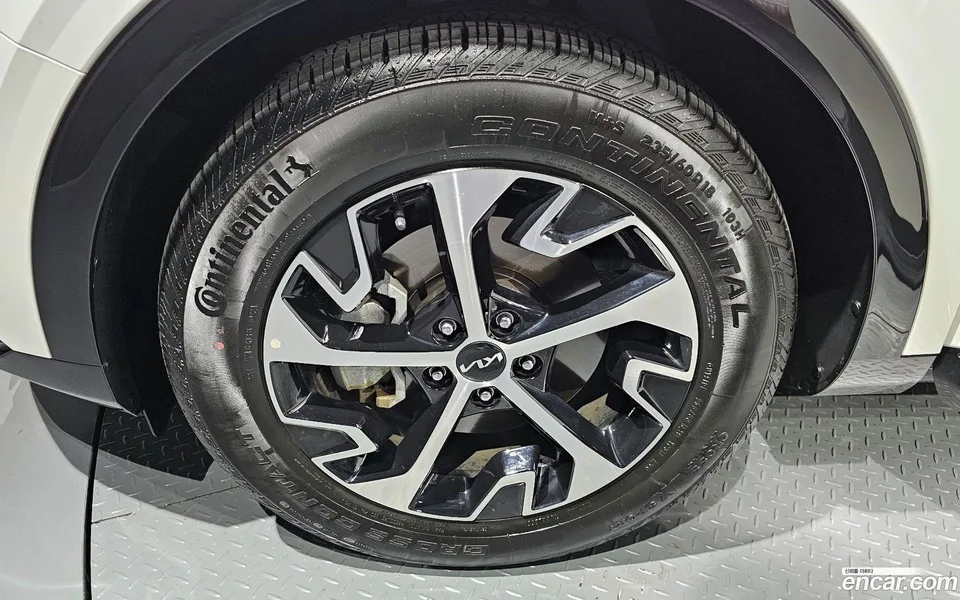 Kia Sportage Hybrid 2WD 2024 — миниатюра 5