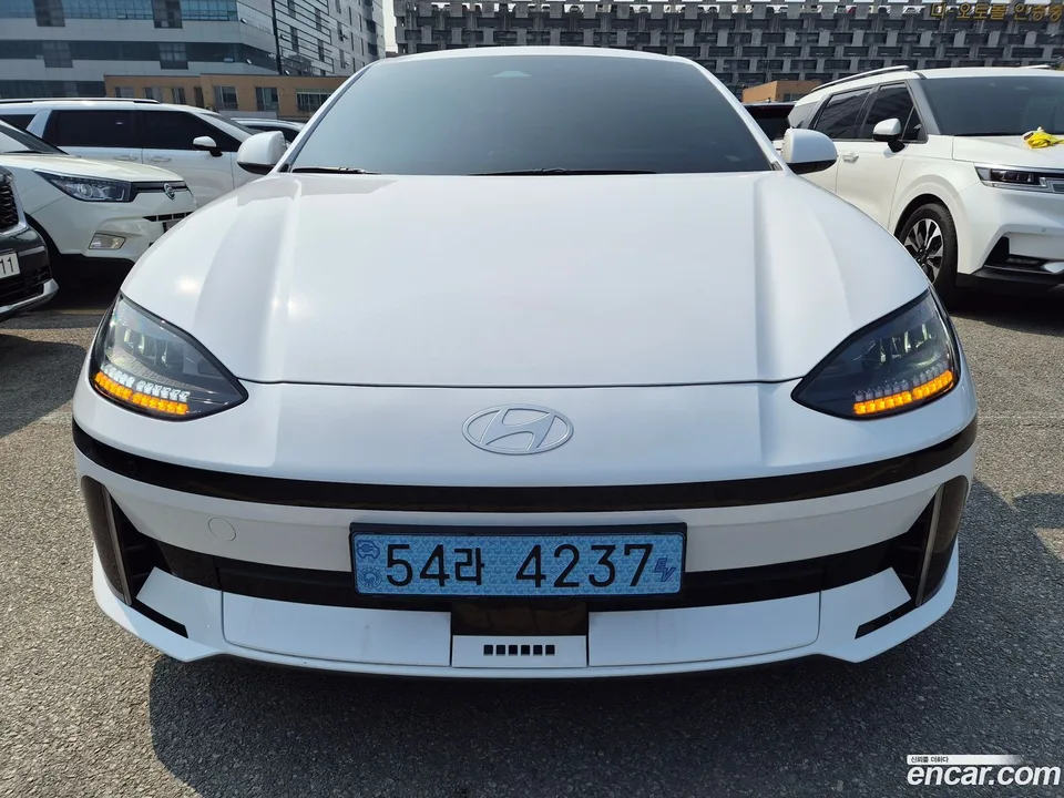 Hyundai Ioniq 6 2025 — фото 1, купить с доставкой в Москву