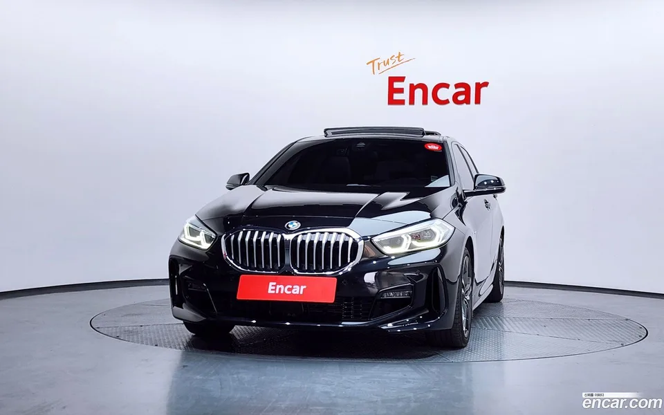 BMW 1 Series 120i M 2022 — миниатюра 3