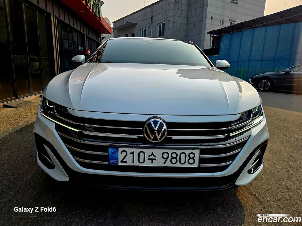 Volkswagen Arteon 2.0 TDI R-LINE 4 2022 — фото 1, купить с доставкой в Москву