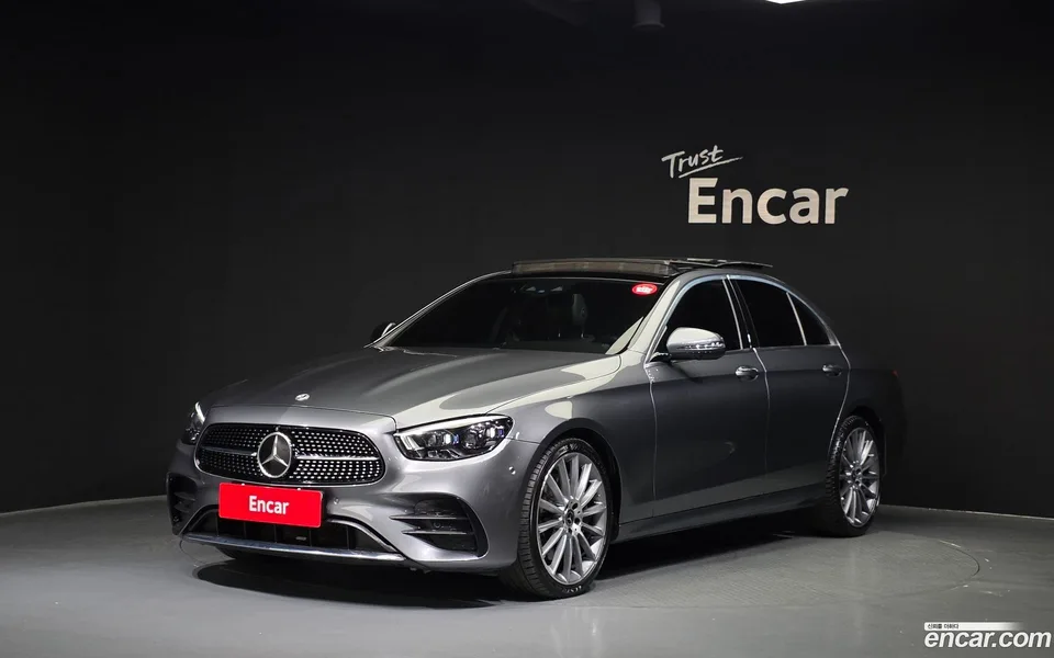 Mercedes-Benz E-Class E350 4MATIC AMG Line 2022 — фото 1, купить с доставкой в Москву