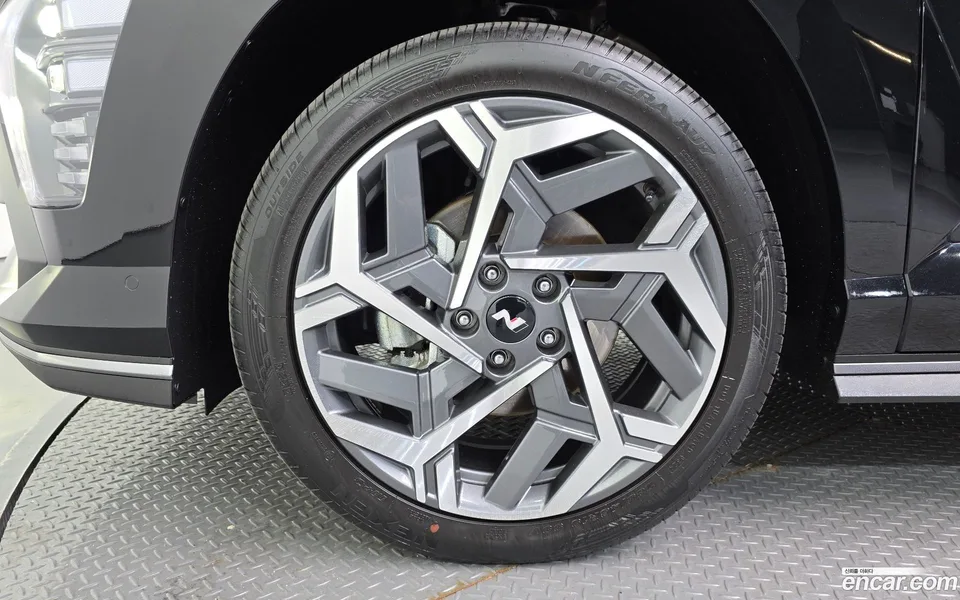 Hyundai Kona 1.6 4WD 2024 — миниатюра 2
