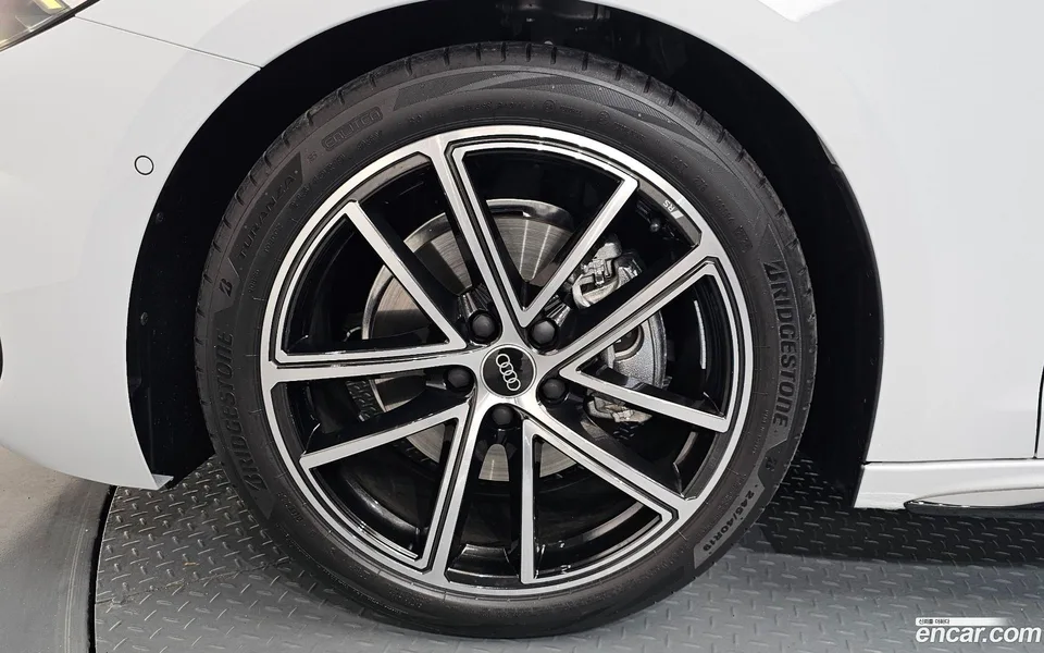 Audi A5 40 TFSI S Line 2025 — миниатюра 2