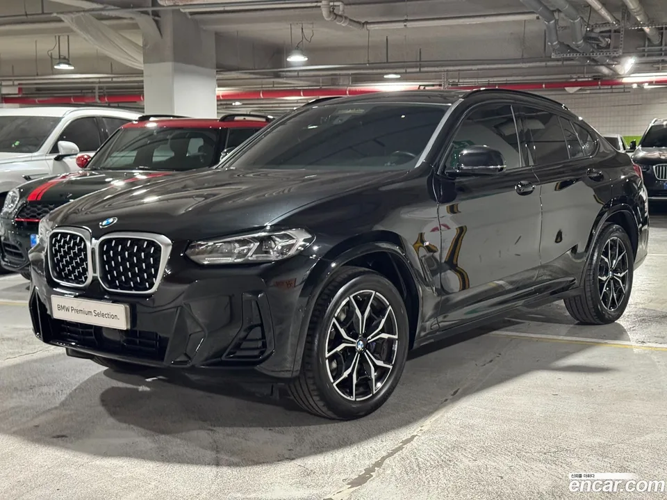 BMW X4 xDrive20i M 2023 — фото 1, купить с доставкой в Москву