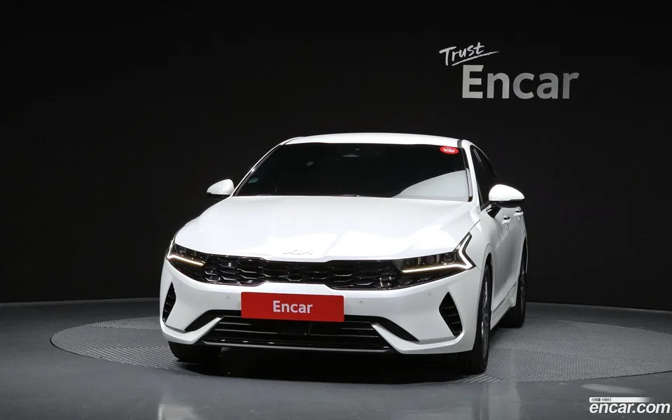 Kia K5 Hybrid 2023 — миниатюра 3