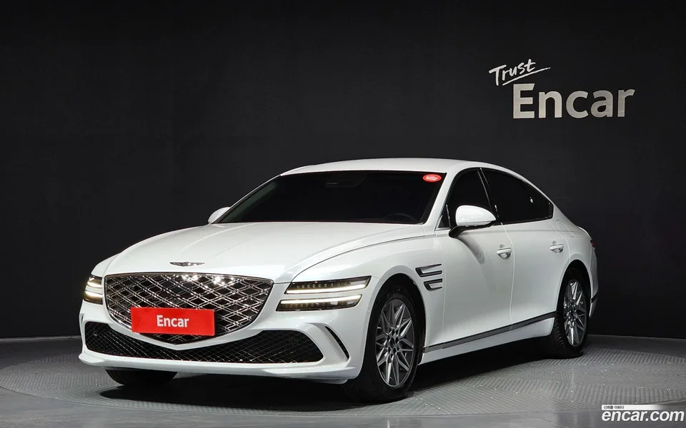 Genesis G80 2.5 2WD 2024 — фото 1, купить с доставкой в Москву