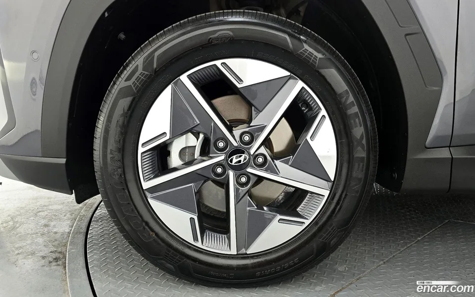 Hyundai Tucson NX4 1.6 4WD 2025 — миниатюра 2