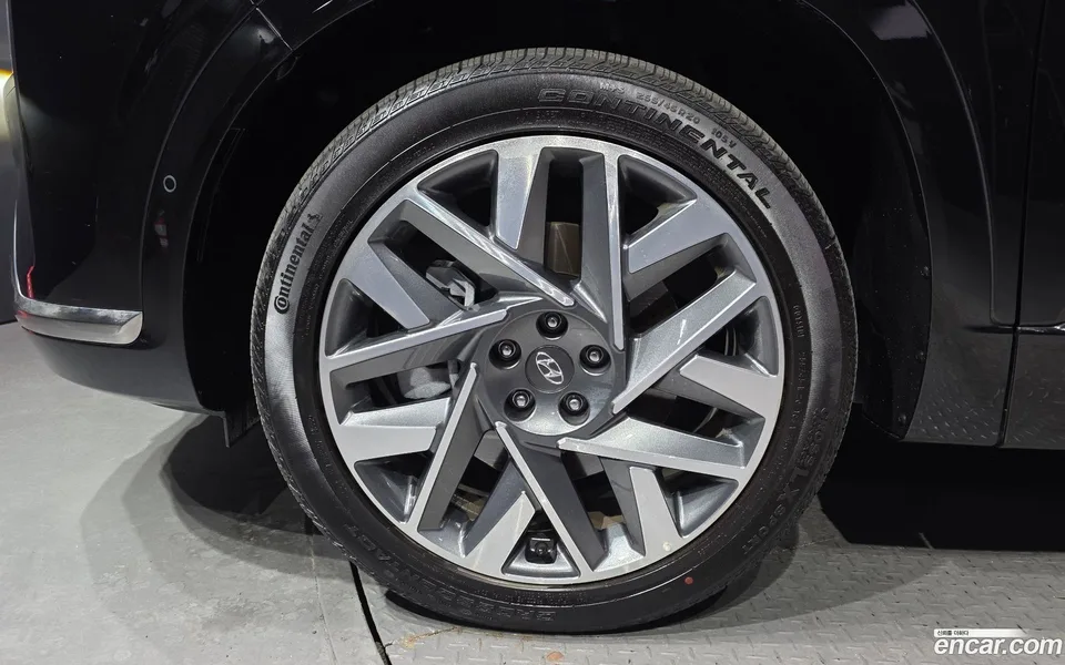 Hyundai SantaFe 2.5T 2WD 2023 — миниатюра 2