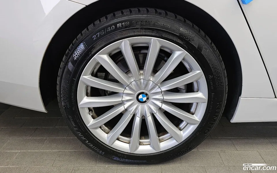 BMW 6 Series GT 630i xDrive 2022 — миниатюра 2