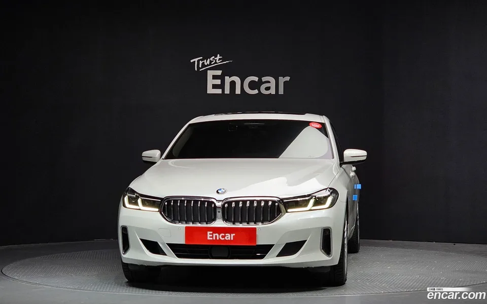 BMW 6 Series GT 630i xDrive 2022 — миниатюра 3