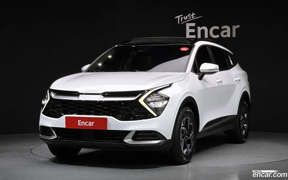 Kia Sportage 1.6 2WD 2022 — фото 1, купить с доставкой в Москву